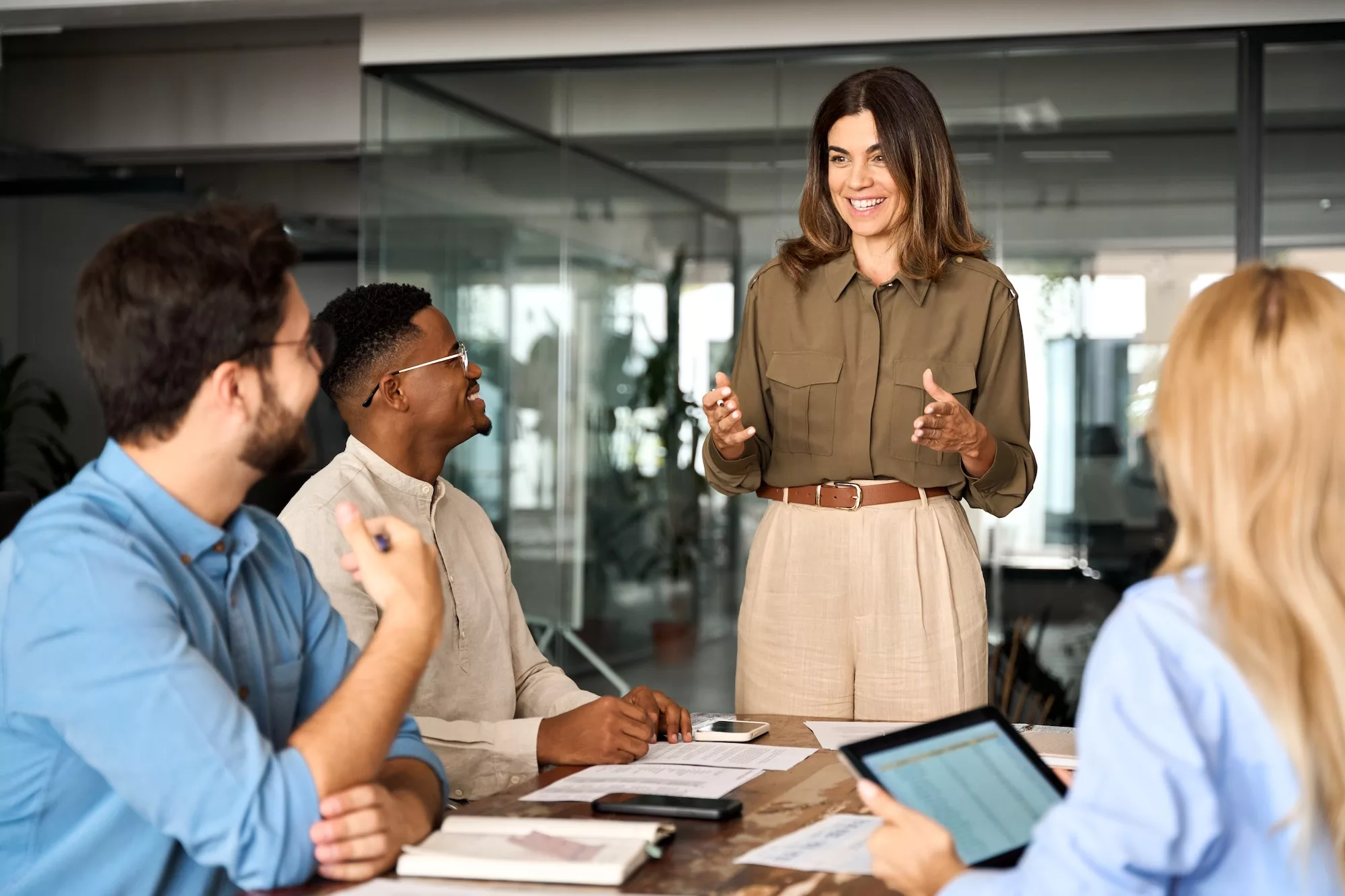 Franchise owner guiding franchisees through local marketing strategies